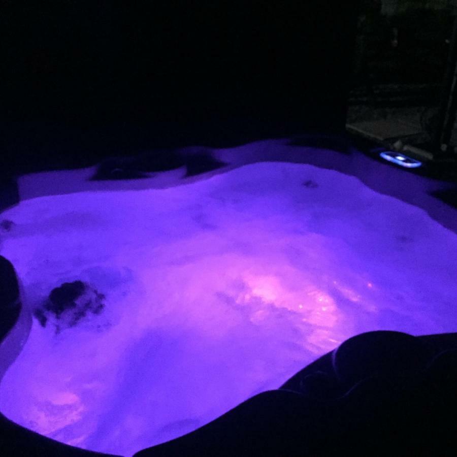 Вілла Saving Grace With Private Hot Tub Bawdeswell Екстер'єр фото